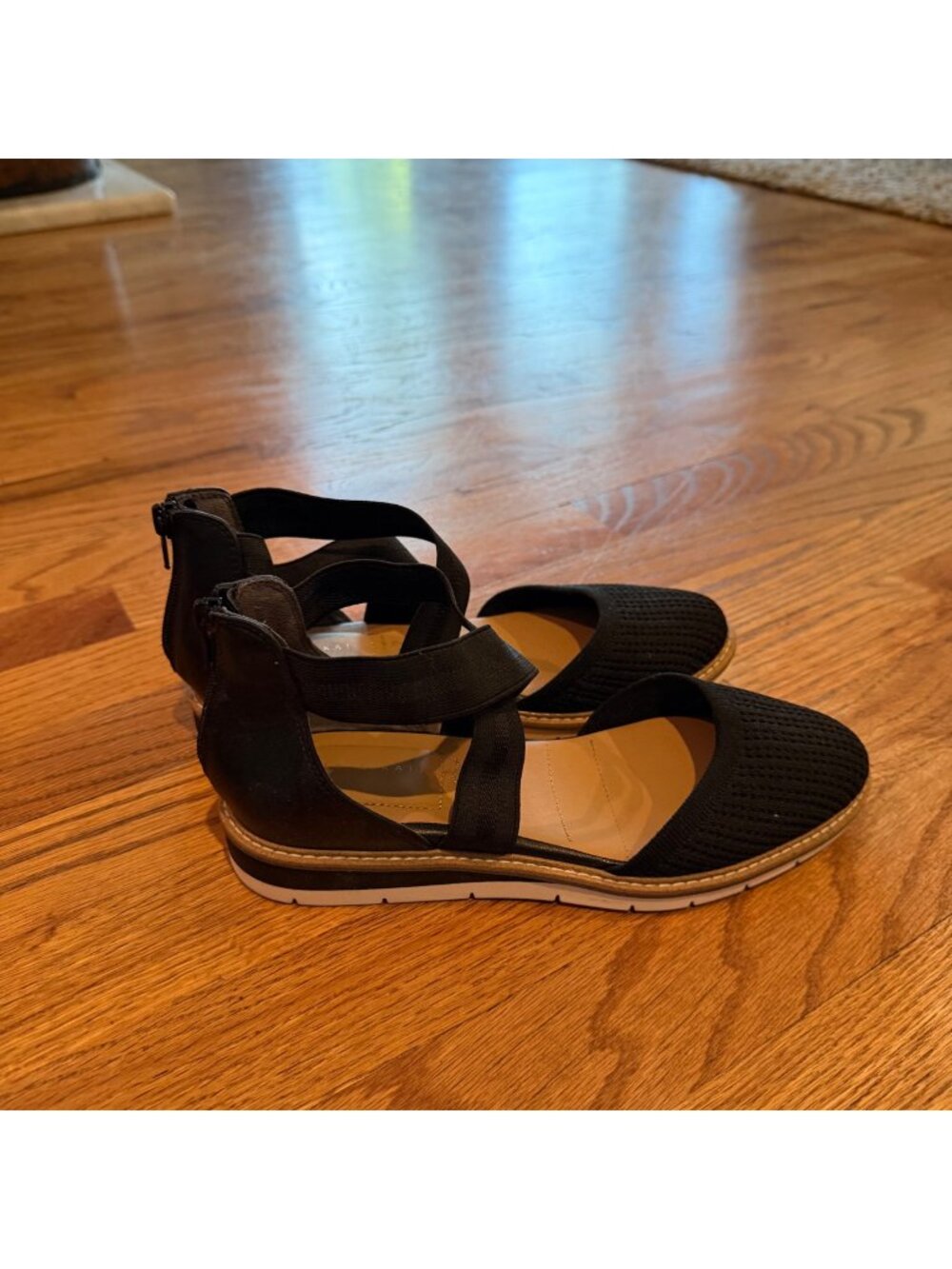 KELLY & KATIE WOMEN BLACK STRAPPY SANDALS SIZE 7